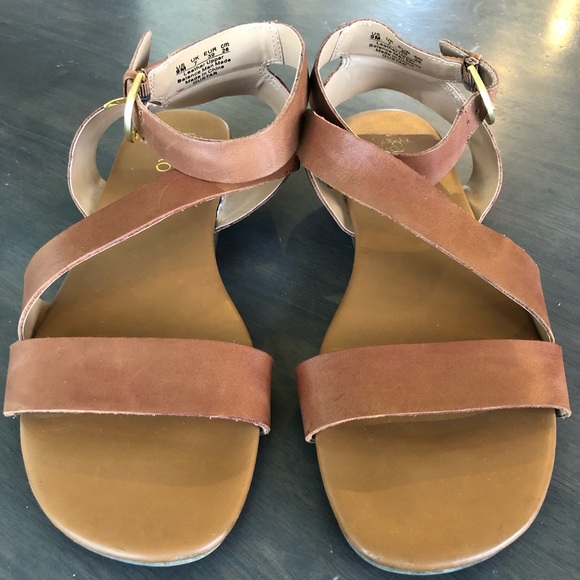 SOLD - Picture 3 of 7